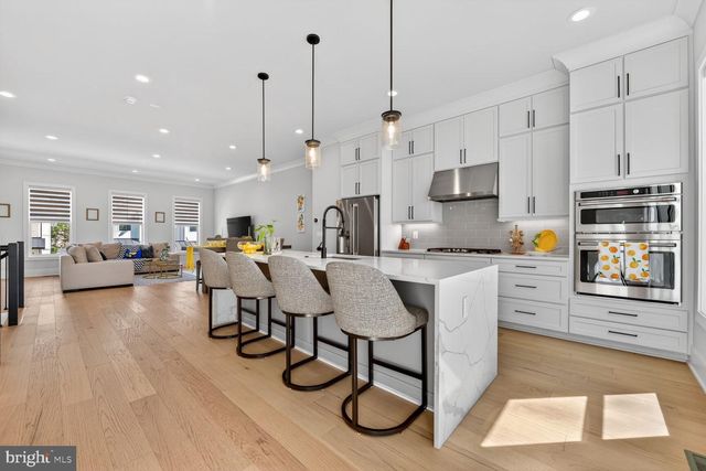 14665 BATTERY RIDGE LN, Centreville, VA 20120