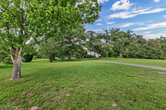 3675 Sango Rd, Clarksville, TN 37043