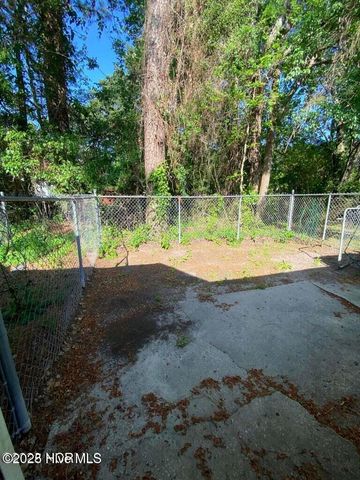 131 Corey Circle, Jacksonville, NC 28546