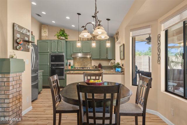 1317 N PEBBLE BEACH Drive, Gilbert, AZ 85234