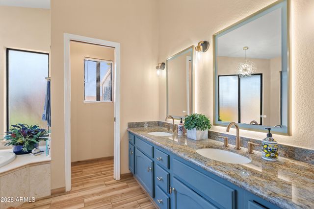 1317 N PEBBLE BEACH Drive, Gilbert, AZ 85234