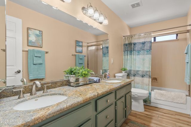 1317 N PEBBLE BEACH Drive, Gilbert, AZ 85234