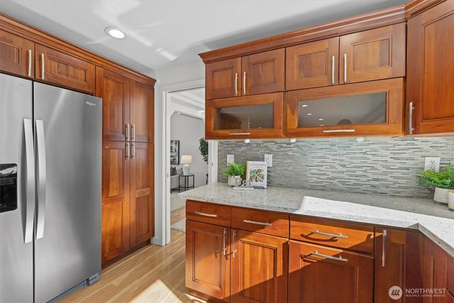 16915 NE 43rd Court, Redmond, WA 98052