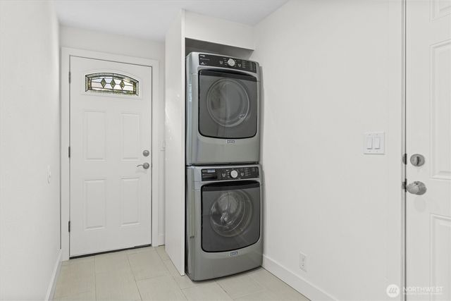 16915 NE 43rd Court, Redmond, WA 98052