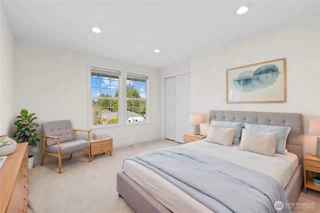 16915 NE 43rd Court, Redmond, WA 98052