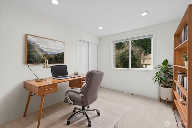 16915 NE 43rd Court, Redmond, WA 98052