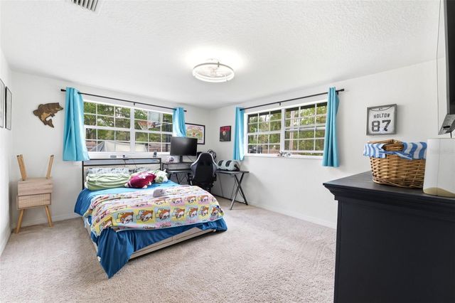 19003 CEDAR LANE, Lutz, FL 33548