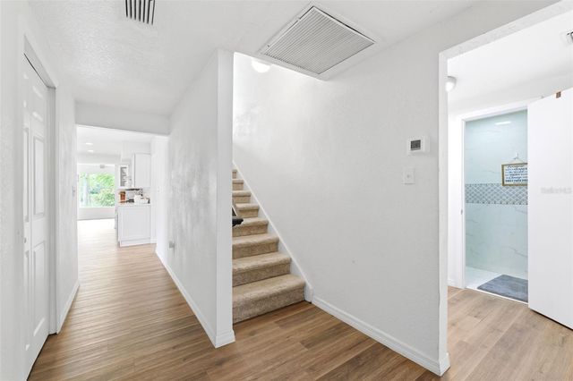 19003 CEDAR LANE, Lutz, FL 33548