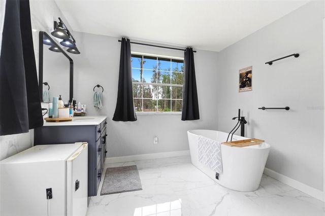 19003 CEDAR LANE, Lutz, FL 33548