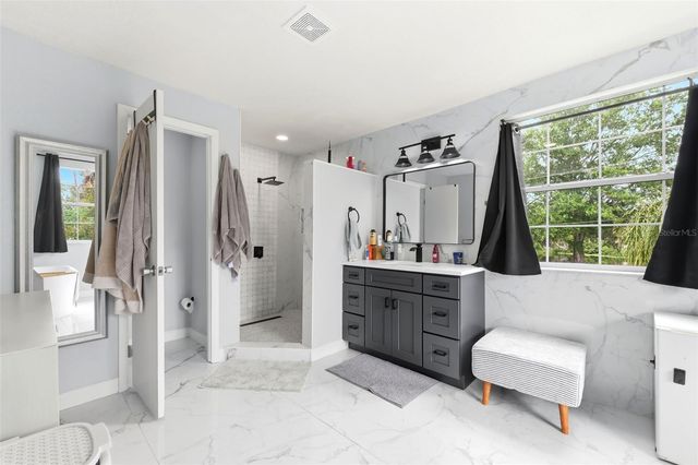 19003 CEDAR LANE, Lutz, FL 33548