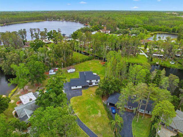 19003 CEDAR LANE, Lutz, FL 33548