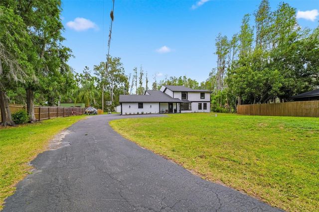 19003 CEDAR LANE, Lutz, FL 33548