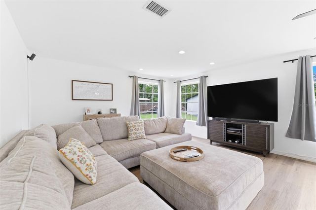 19003 CEDAR LANE, Lutz, FL 33548