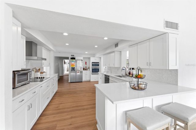 19003 CEDAR LANE, Lutz, FL 33548