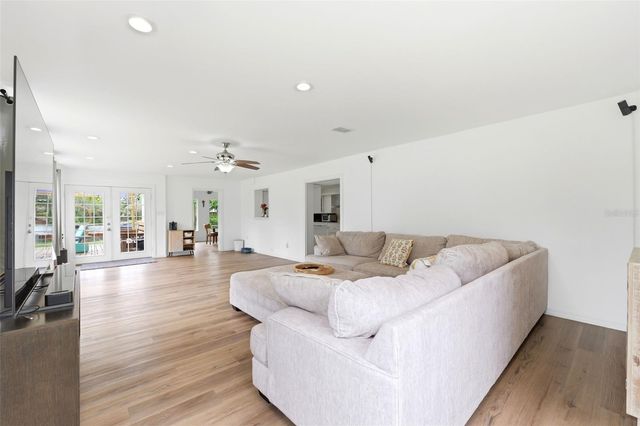 19003 CEDAR LANE, Lutz, FL 33548