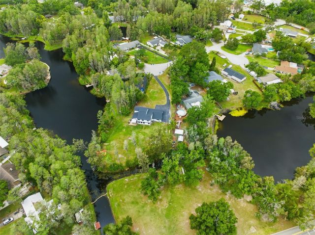 19003 CEDAR LANE, Lutz, FL 33548