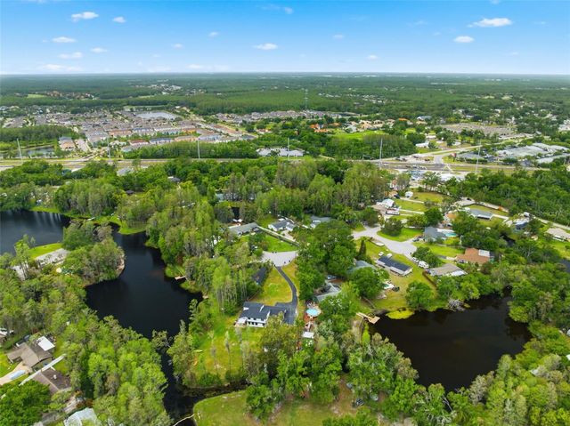 19003 CEDAR LANE, Lutz, FL 33548