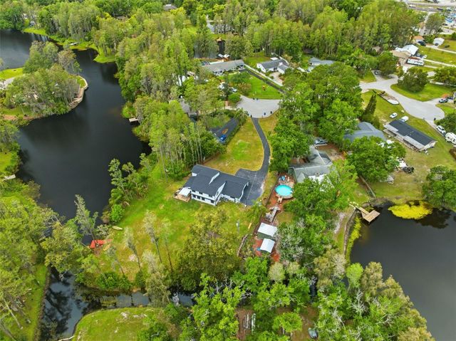 19003 CEDAR LANE, Lutz, FL 33548