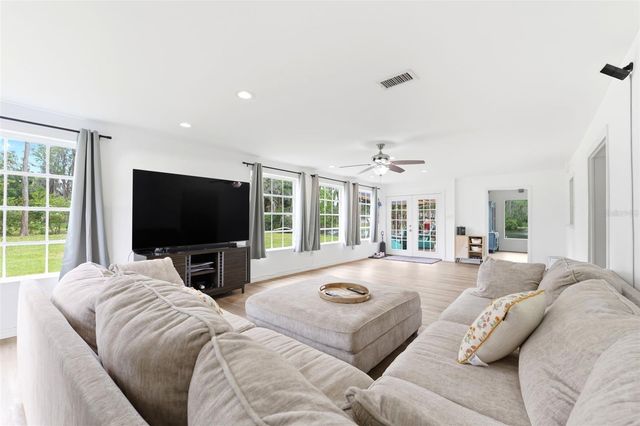 19003 CEDAR LANE, Lutz, FL 33548