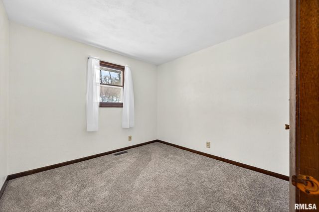 1206 TIMBER Lane, Pekin, IL 61554