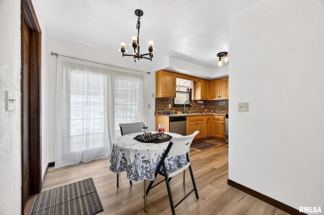 1206 TIMBER Lane, Pekin, IL 61554