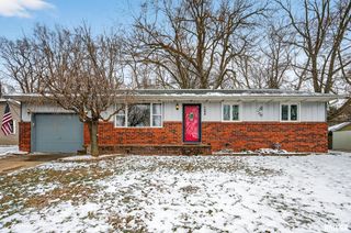 1206 TIMBER Lane, Pekin, IL 61554