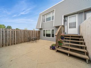 6750 School Street 1016, Windsor Heights, IA 50324