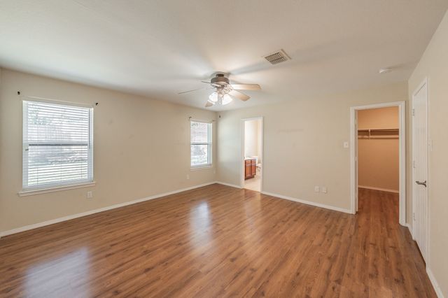520 King Street, Cedar Hill, TX 75104