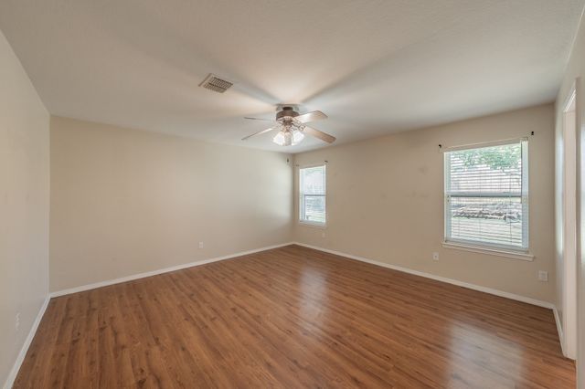 520 King Street, Cedar Hill, TX 75104