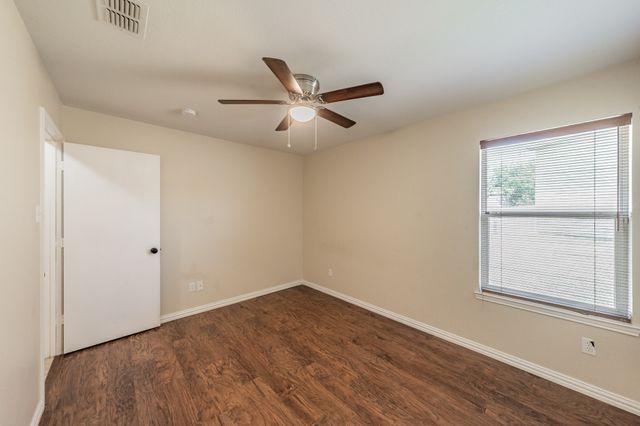 520 King Street, Cedar Hill, TX 75104