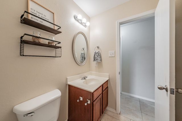 520 King Street, Cedar Hill, TX 75104