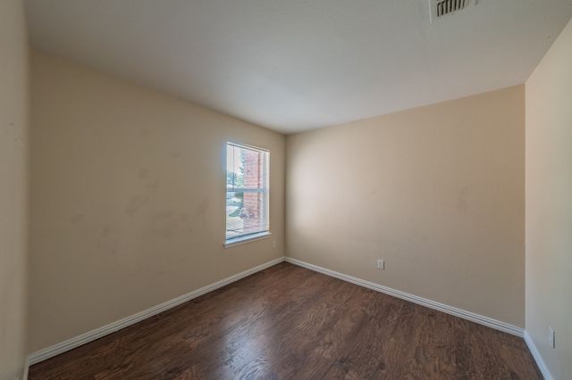 520 King Street, Cedar Hill, TX 75104