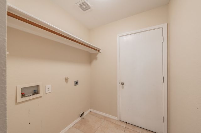520 King Street, Cedar Hill, TX 75104