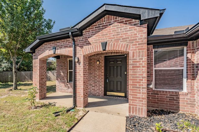 520 King Street, Cedar Hill, TX 75104