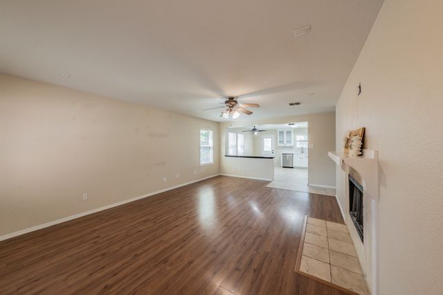 520 King Street, Cedar Hill, TX 75104