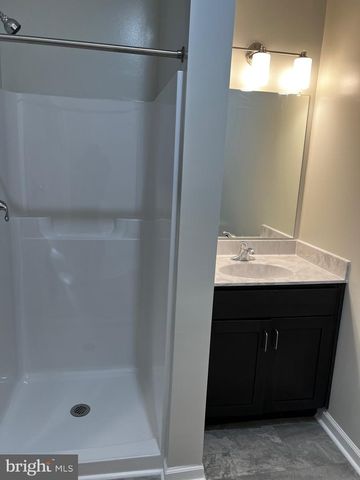 634 DOUGLAS ST, Cambridge, MD 21613