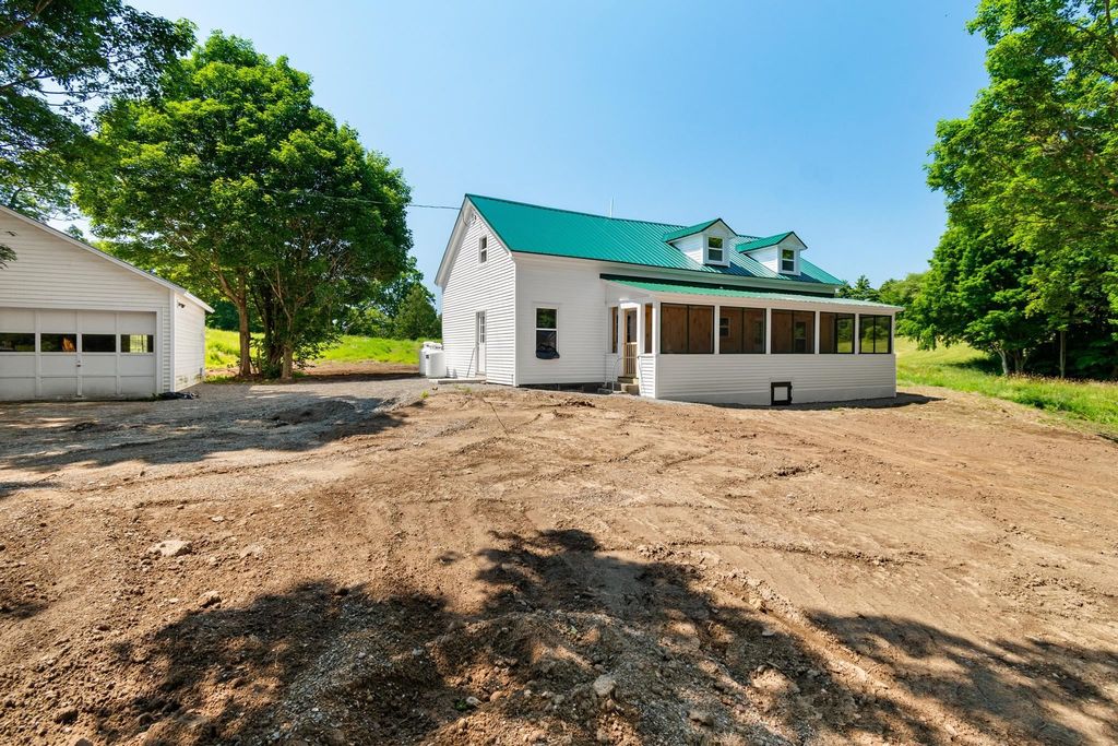 1891 Hanna Road, Highgate, VT 05459