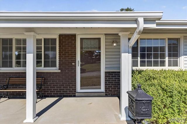 2965 Parker Road, Florissant, MO 63033