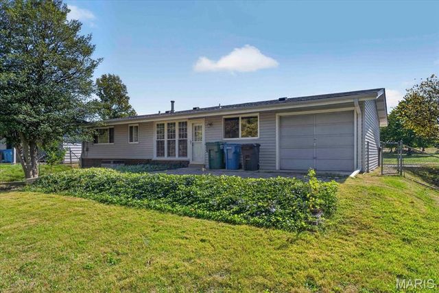 2965 Parker Road, Florissant, MO 63033