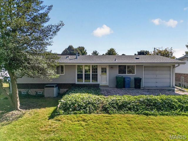 2965 Parker Road, Florissant, MO 63033