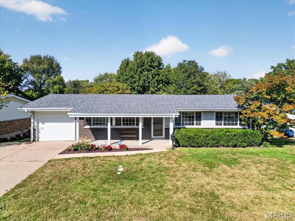 2965 Parker Road, Florissant, MO 63033