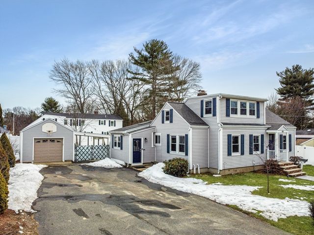 65 Woodmont Ave, Haverhill, MA 01830