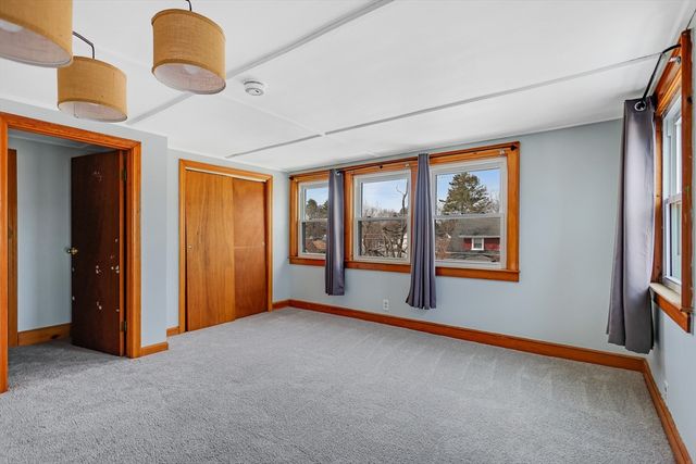 65 Woodmont Ave, Haverhill, MA 01830