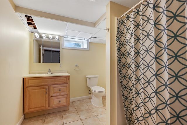 65 Woodmont Ave, Haverhill, MA 01830