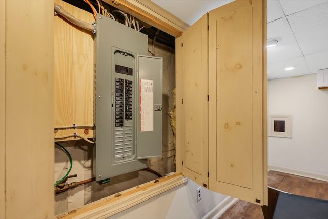 65 Woodmont Ave, Haverhill, MA 01830