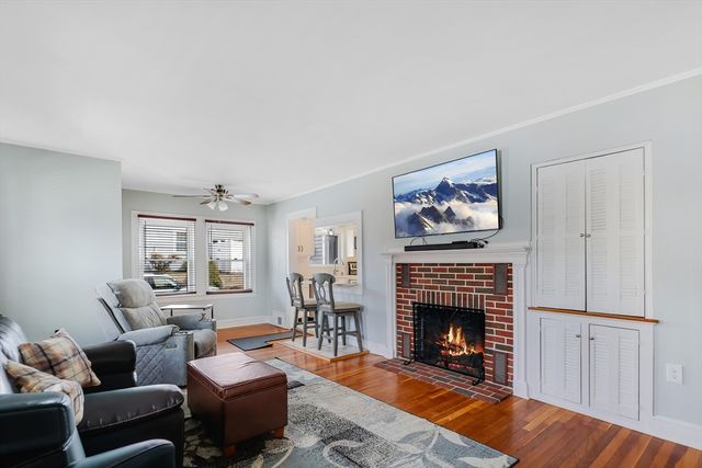 65 Woodmont Ave, Haverhill, MA 01830