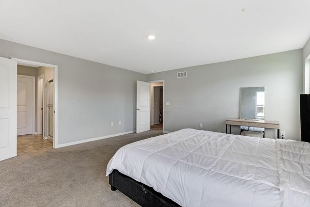 119 Highland Ridge Drive, Pickerington, OH 43147