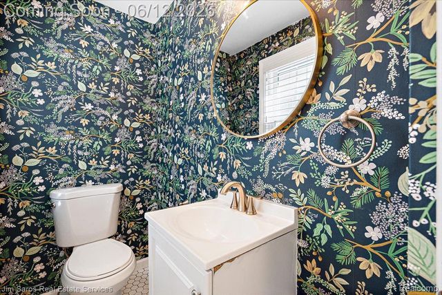 451 Moran Road, Grosse Pointe Farms, MI 48236