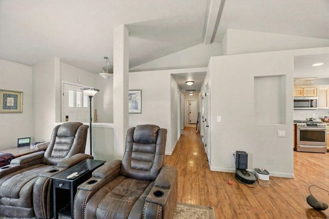 2427 Granite Court, White City, OR 97503