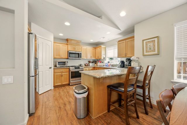 2427 Granite Court, White City, OR 97503